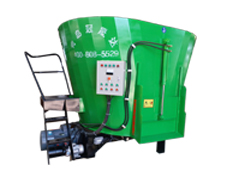 如何挑选适合自己的移动式tmr搅拌车